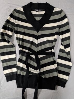 Y2K Striped V-Neck Belted Sweater Top Black Gray White Medium Yoki